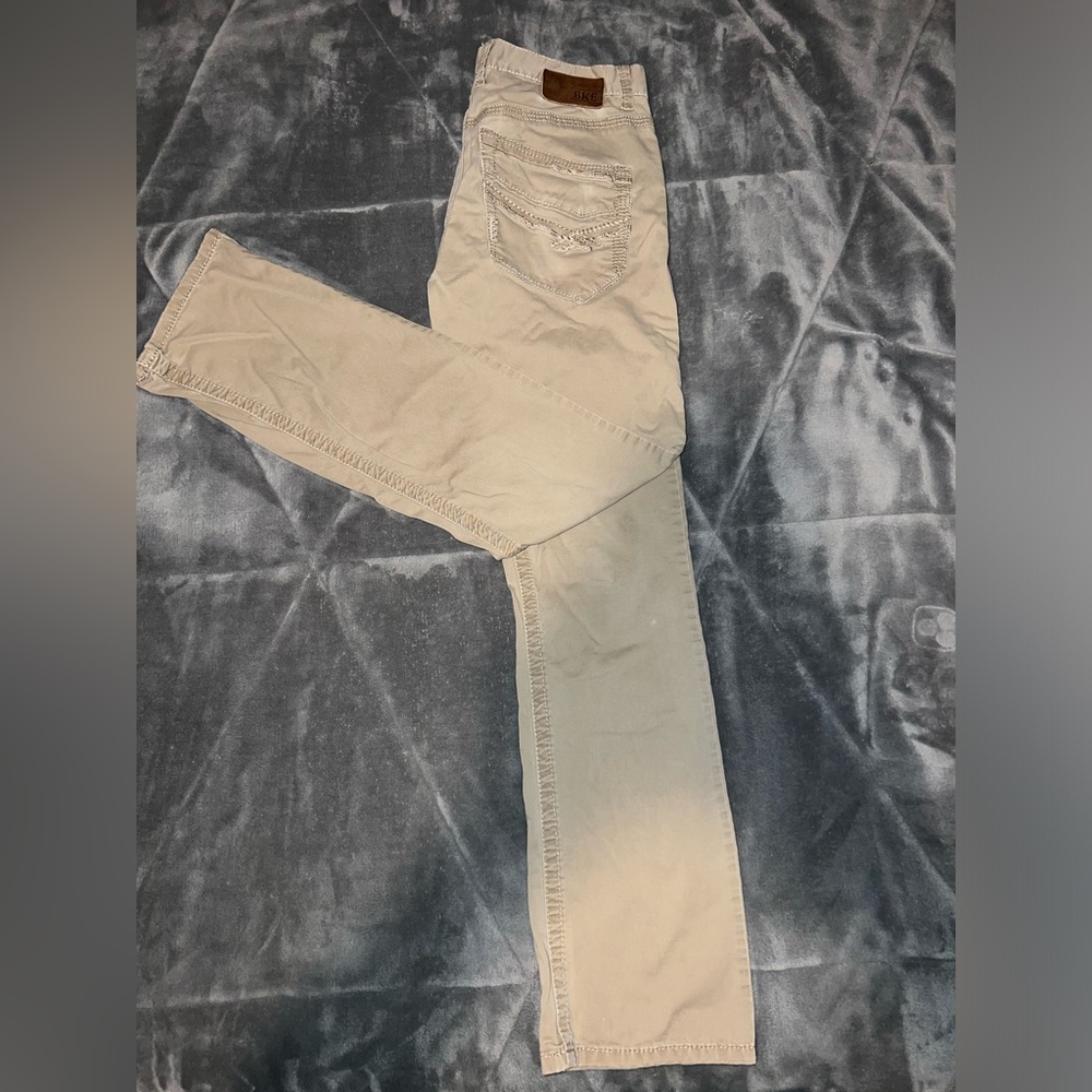 BUCKLE JAKE: Straight